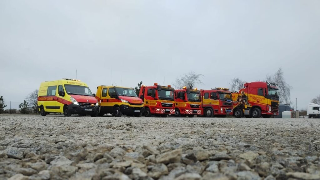 Laweta pomoc drogowa Legnica odholowuje samochód po awarii, zapewniając szybkie i bezpieczne wsparcie kierowcy.